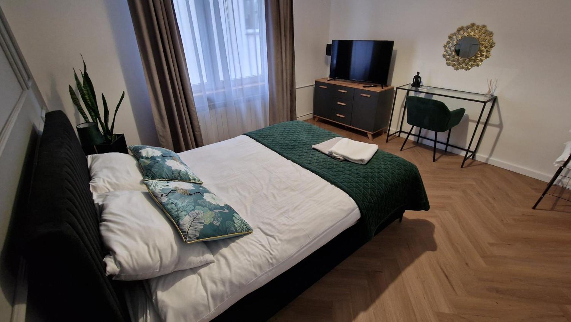 Brama Lwowska Apartamenty - Wiecej Na Www,Bramalwowska,Pl Zamosc  Luaran gambar