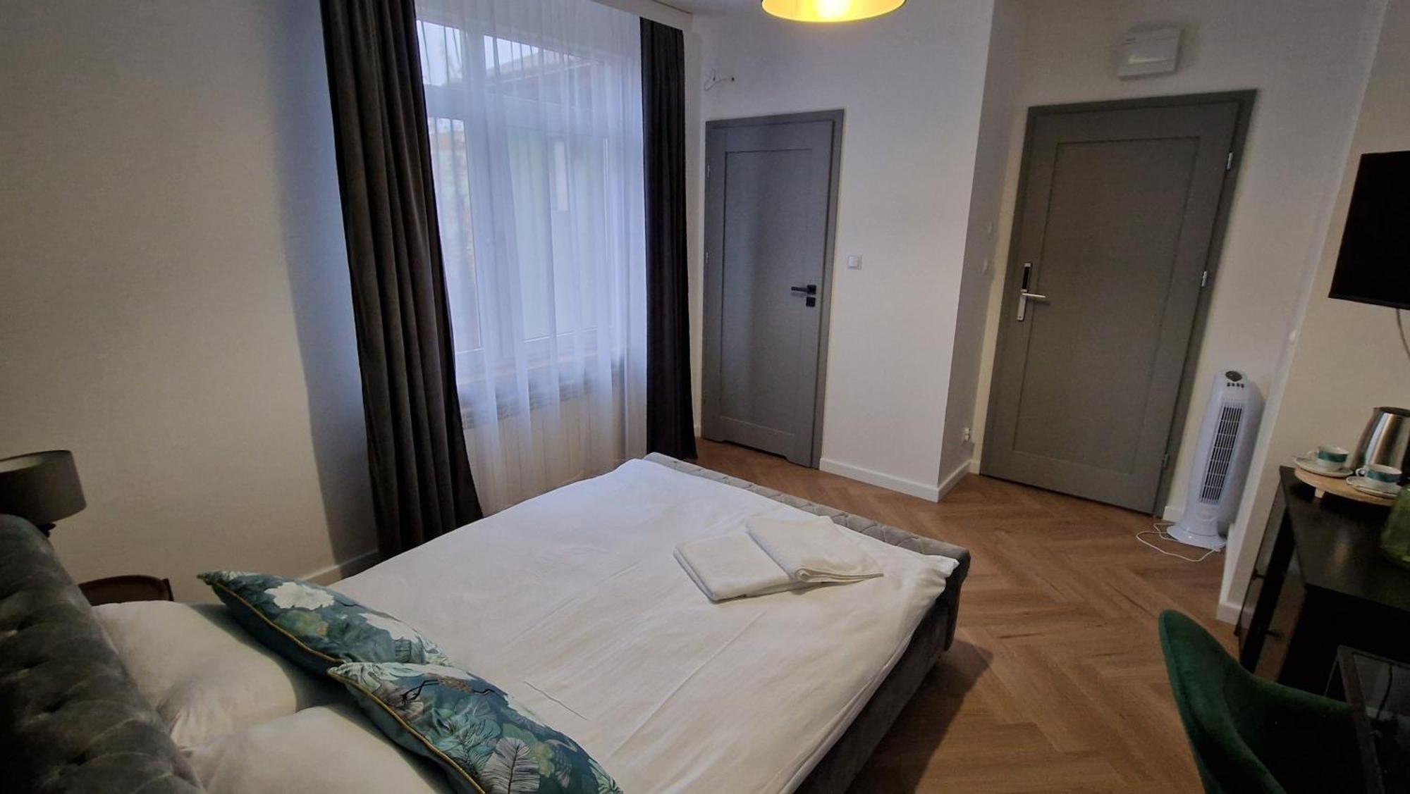 Brama Lwowska Apartamenty - Wiecej Na Www,Bramalwowska,Pl Zamosc  Luaran gambar