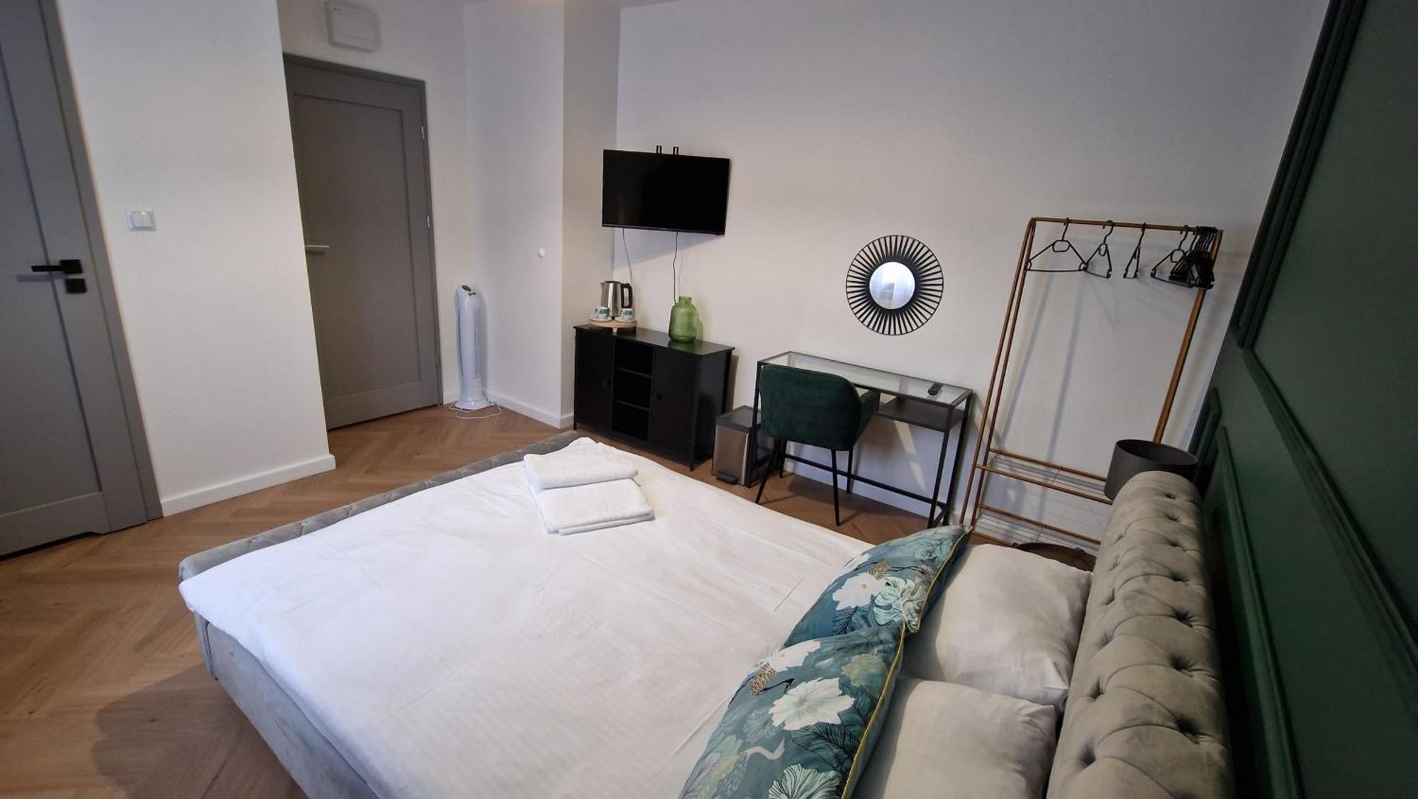 Brama Lwowska Apartamenty - Wiecej Na Www,Bramalwowska,Pl Zamosc  Luaran gambar